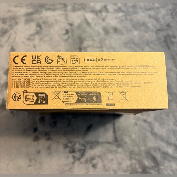 BNIB Zuru Fuggler Fart Face Fuggler - Wide Eyed Weirdo - 9” Plush - Picture 6 of 8